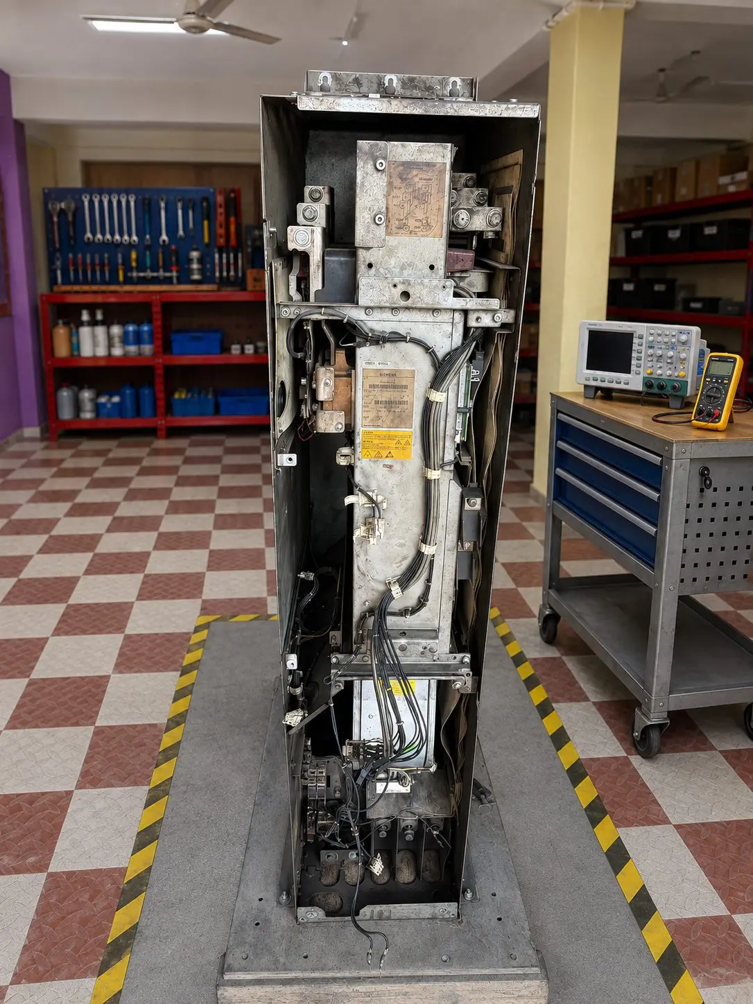 Cabinet drive in the repair bay